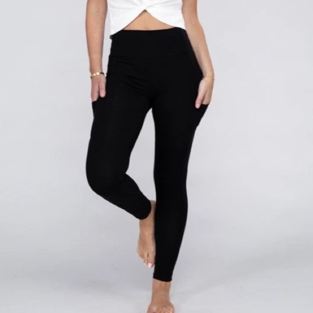 Ambiance Women's Classic Black Skinny Jeans